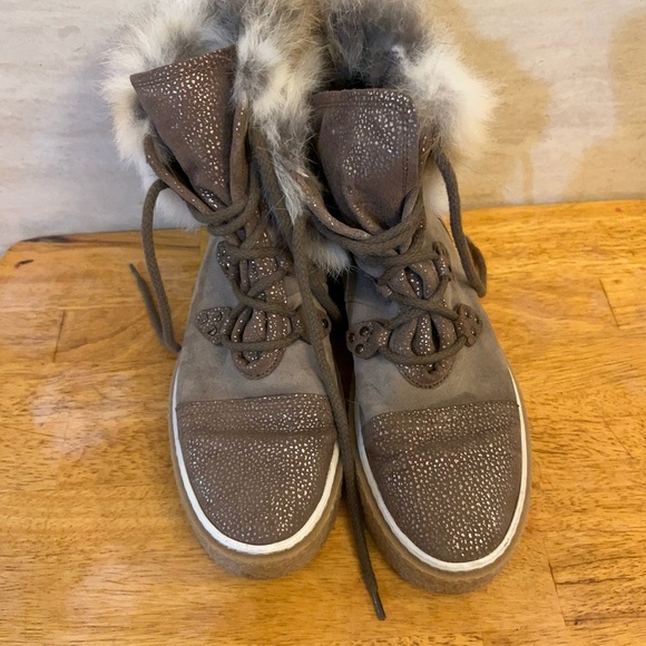 Women's Manas Marta Leather Wedge Boots with Rabbit Fur Trim - Picture 5 of 13